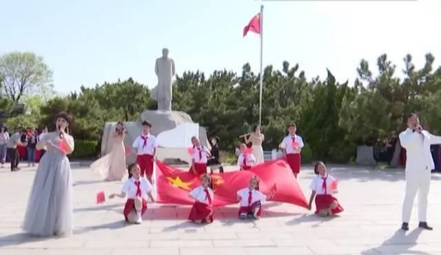 《临时劫案》票房破亿,导演麦启光放出珍贵合影感谢观众
